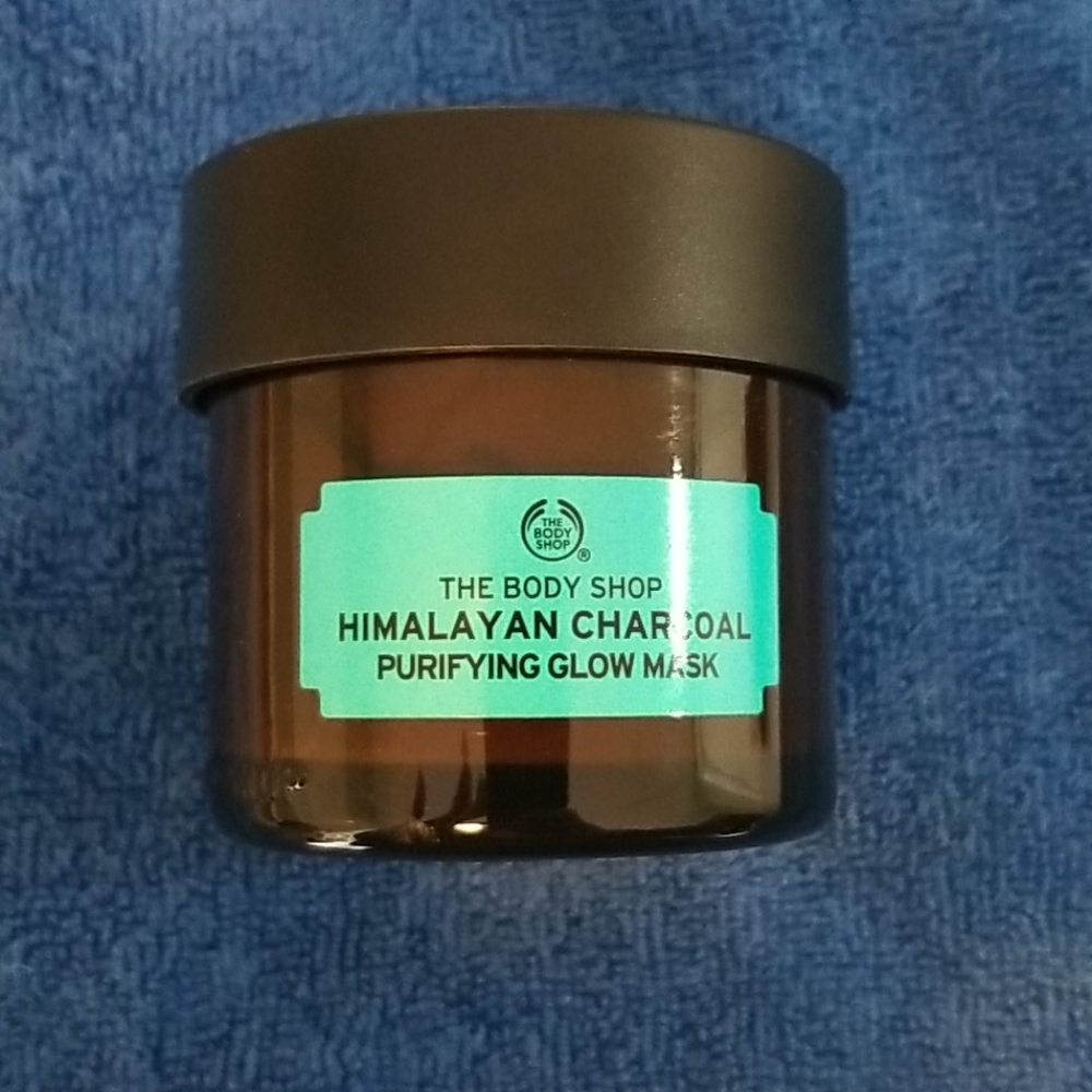 The Body Shop- Himalayan Charcoal Purifying Glow